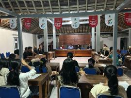 Persiapan pentas Selasa wagen